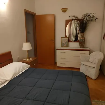 Διαμέρισμα Charming In 50 M² Balcony & Parking *